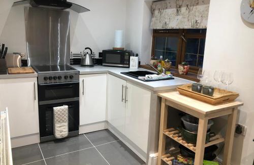 East Drayton Apartment | Grey Oak
