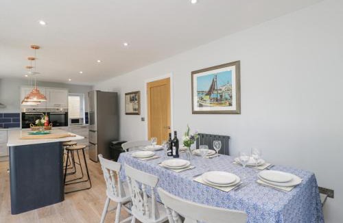 Upton St. Leonards House | Greystones