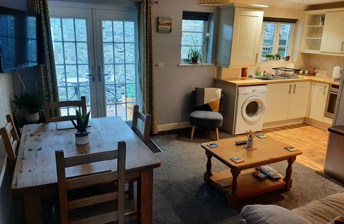 Bodmin Apartment | Ground Floor Bodmin Retreat Apt Free Parking