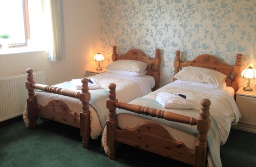 Lower Godney Bed & Breakfast | Ground Floor Twin En-Suite Room