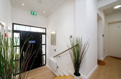 Greenwich West Apartment | GuestReady – Modern hideaway by Greenwich Park