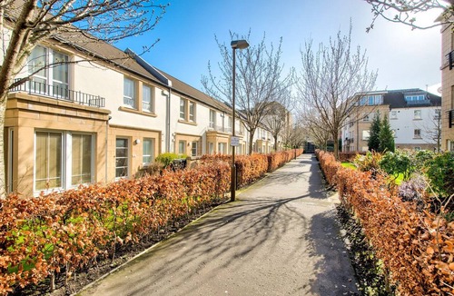 Bonnington Apartment | GuestReady - Spacious 2bed in Edinburgh