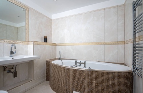 Chilworth Hotel | Guildford Manor Hotel & Spa