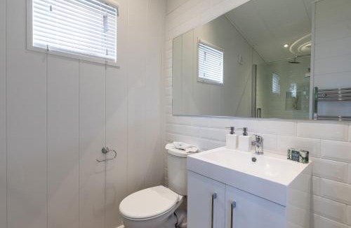 Holywell House | Gull Rocks Beach Lodges