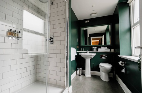 Sheffield Hotel | Halifax Hall