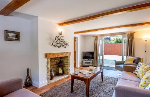 West Lulworth House | Hambury House