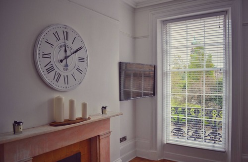 Birkenhead Apartment | Hamilton Square, Apt 2
