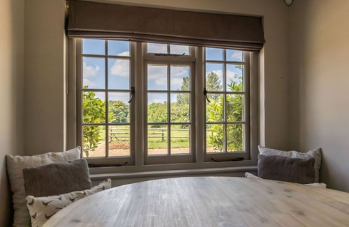 Sturminster Marshall House | Harbour Escapes | Charming Cottage with an acre in Dorset Countryside