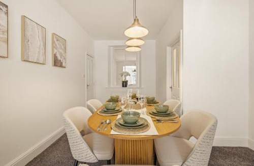 Amble House | Harbour Post Box Cottage - North East Escapes
