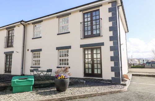 Borth-y-Gest Cottage | Harbour View