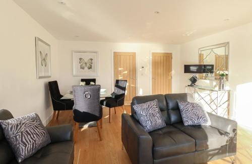 Weymouth Apartment | Harbourside Haven Apartment 3