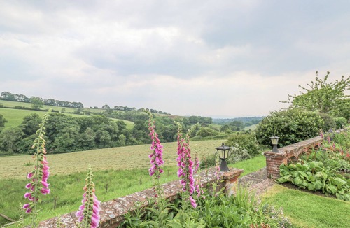 Heligan Cottage | Harcombe House Bungalow 1