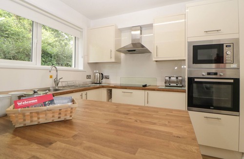 Heligan Cottage | Harcombe House Bungalow 2
