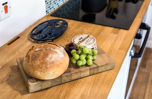 Docking Cottage | Hare Cottage - sleeps 4 guests in 2 bedrooms