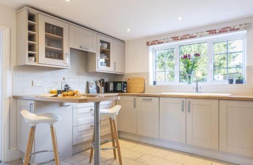 New Forest District House | Hatchet Pond Cottage
