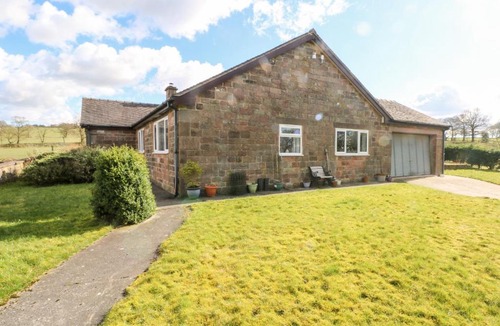Longnor House | Hawksbridge Bungalow