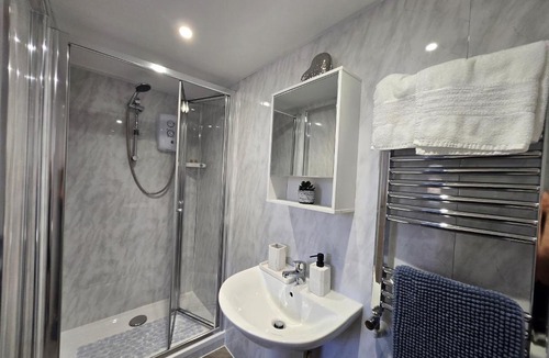 Hewish House | Haybow Farm Accommodation