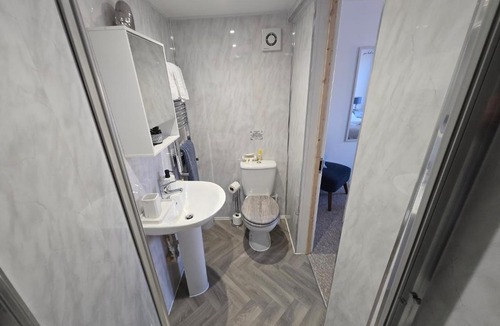 Hewish House | Haybow Farm Accommodation