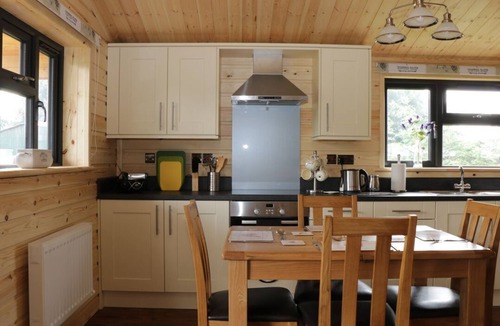 King's Lynn Cabin | HAYFIELDS - Charming Double Bedroom