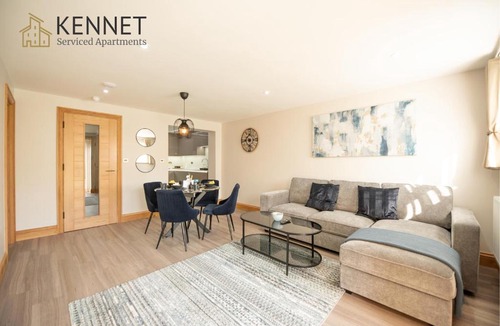 Reading Apartment | Hazel Lodge