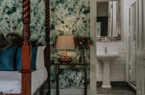 Healing Hotel | Healing Manor Hotel