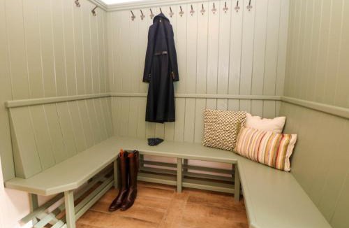Longnor House | Heathylee