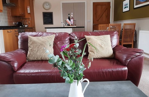 Chatton Cottage | HEMMEL COTTAGE, woodburner, WiFi, in Chatton