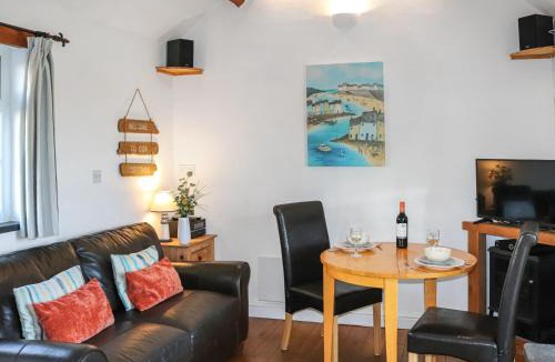 Llanfaethlu House | Hen Llety - Uk51291