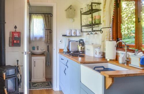 Llanddeusant House | Herdwick Hut Mountain Retreat