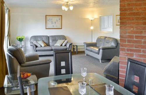 Hoveton House | Heron's Quay