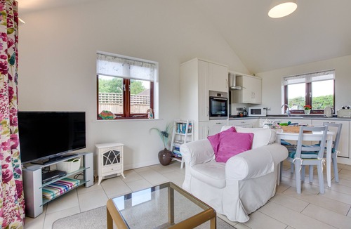 Ewhurst Green House | Hexden Lea - One Bedroom House, Sleeps 2