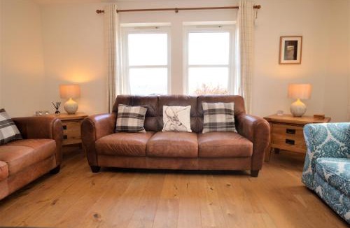 Tighnabruaich House | High Beach Cottage