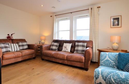 Tighnabruaich House | High Beach Cottage