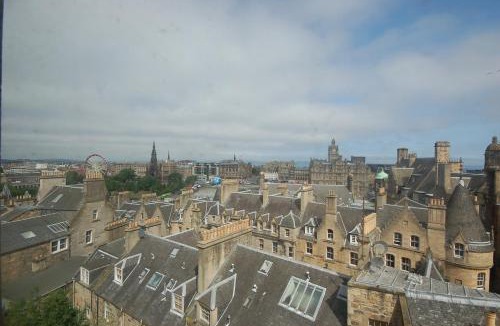 Old Town Apartment | High St Flat