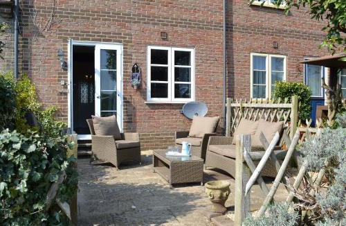 Whippingham House | High Tide