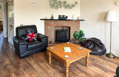 Whippingham House | High Tide