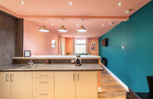 Thornton-Cleveleys Apartment | Highcliffe Emerald Suite