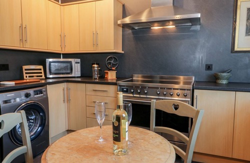 Scarborough Cottage | Highview