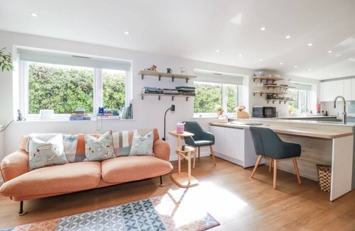 Trevone Apartment | Hilbre, Trevone: Coastal Serenity