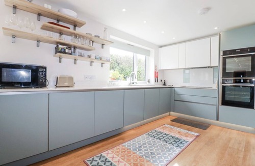 Trevone Apartment | Hilbre, Trevone: Coastal Serenity