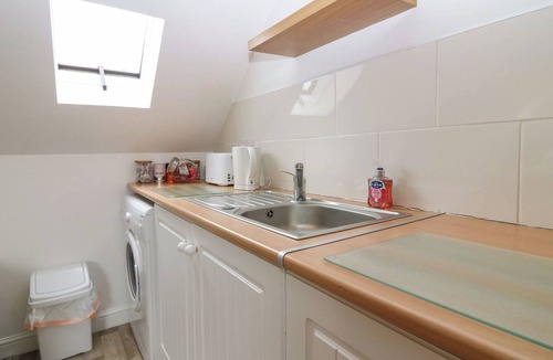 Hawick Cottage | HILL VIEW STUDIO, with a garden in Hawick