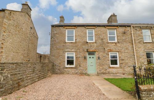 Aysgarth House | Hillside House