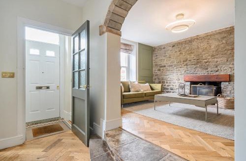 Aysgarth House | Hillside House