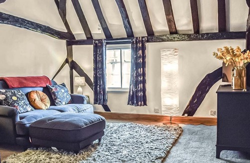 Abingdon House | Hive Mews