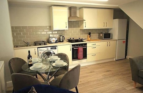 Caergeiliog House | Holiday Accommodation Anglesey