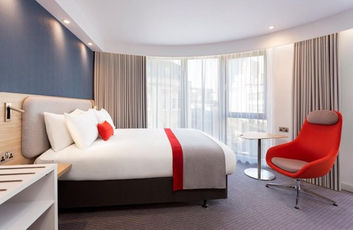 Cathedrals Hotel | Holiday Inn Express Southwark by IHG