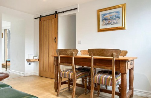 Kelstedge House | Holly Cottage