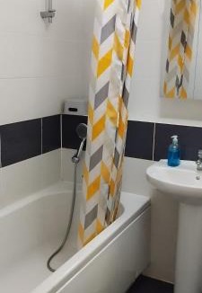 Basingstoke House | Home stay