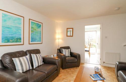 Wyke Regis House | Home Waters