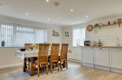 Bourton-on-the-Water Cottage | Homely cottage located in a fabulous village - Augusta Cottage